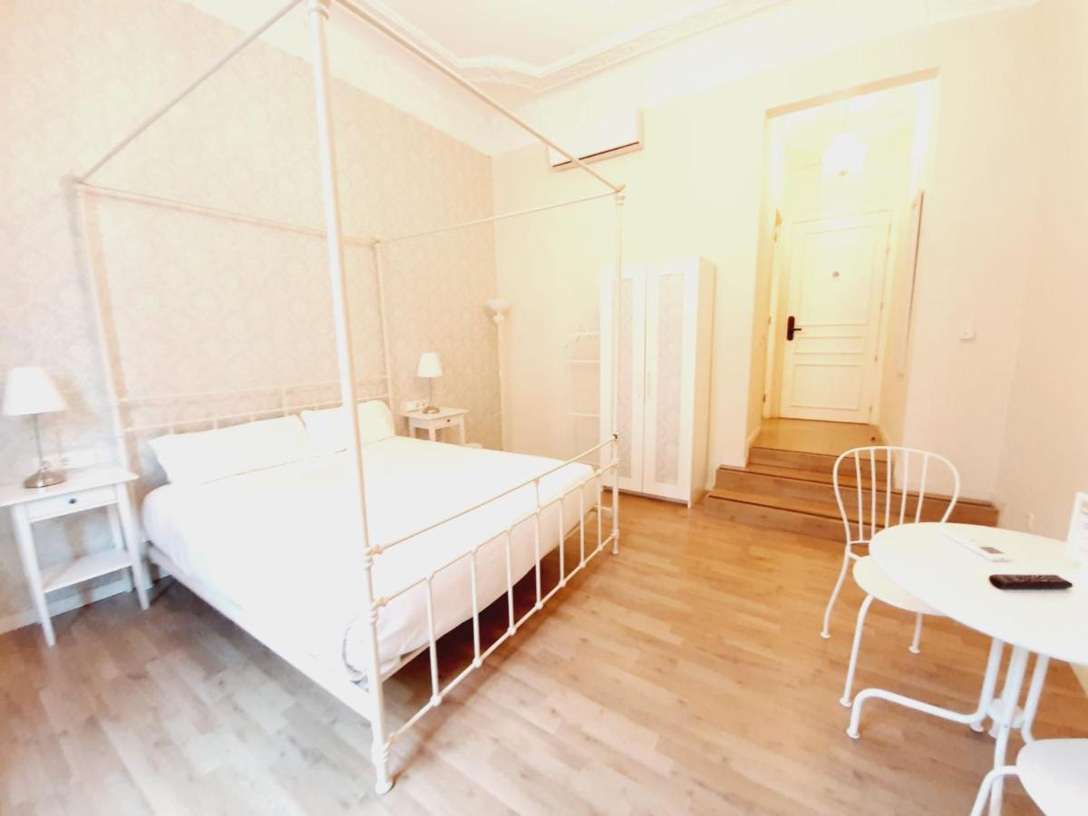 Lumine Luxury Suites By Gaiarooms Barcelona Eksteriør bilde